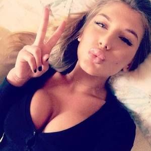 Meet your Posher, Indyra